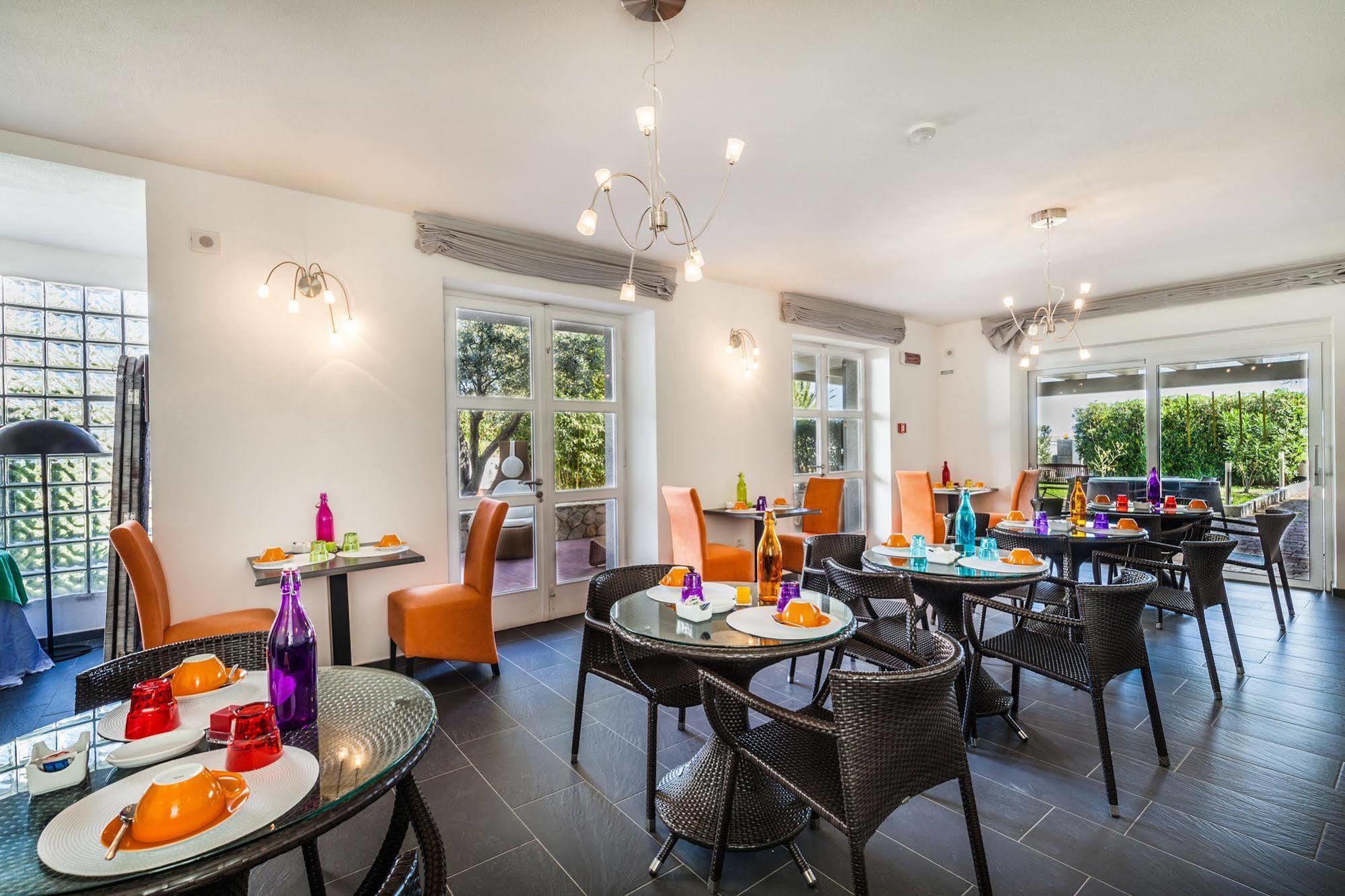 Hotel Residence Hibiscus La Caletta Εξωτερικό φωτογραφία