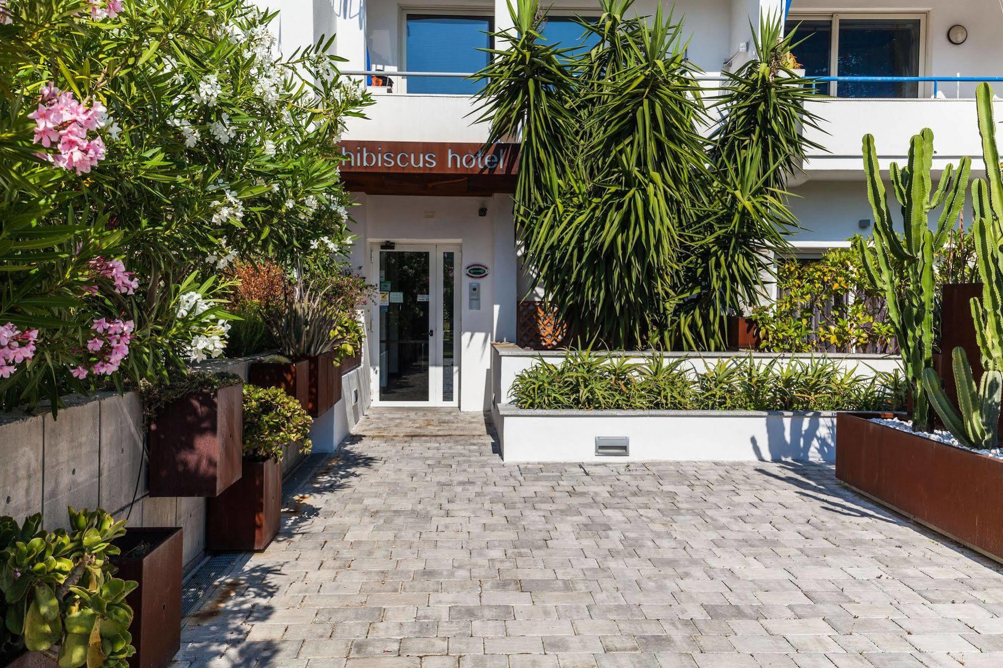 Hotel Residence Hibiscus La Caletta Εξωτερικό φωτογραφία