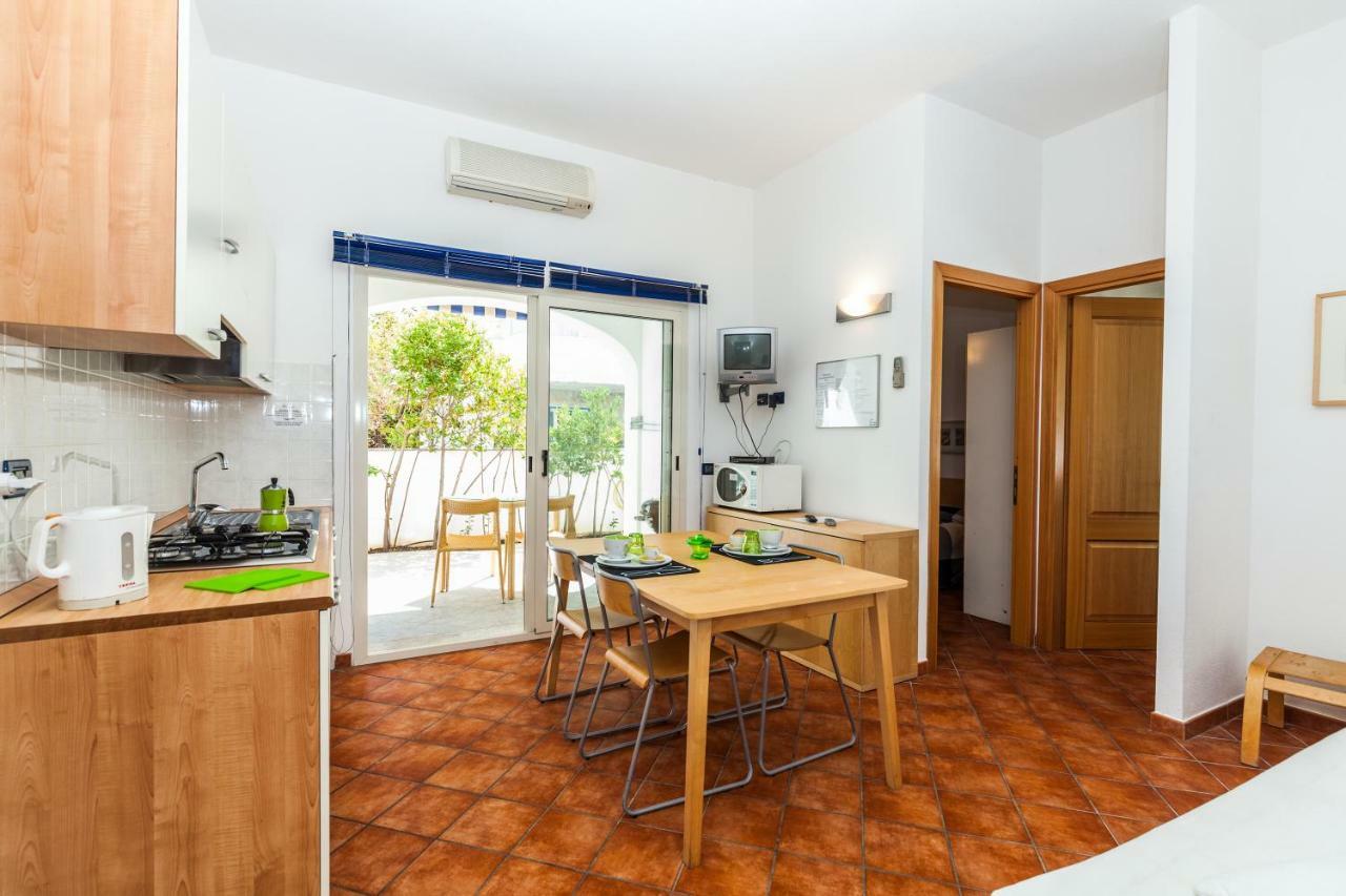 Hotel Residence Hibiscus La Caletta Εξωτερικό φωτογραφία